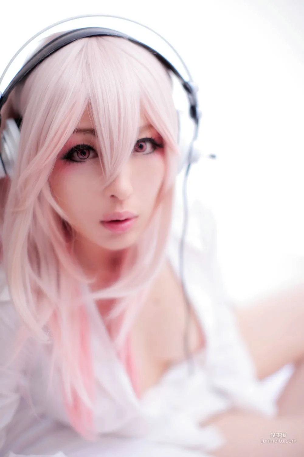 Usagi 《Sonicomi 》Super Sonico [Rabbit hutch] 寫真集 69