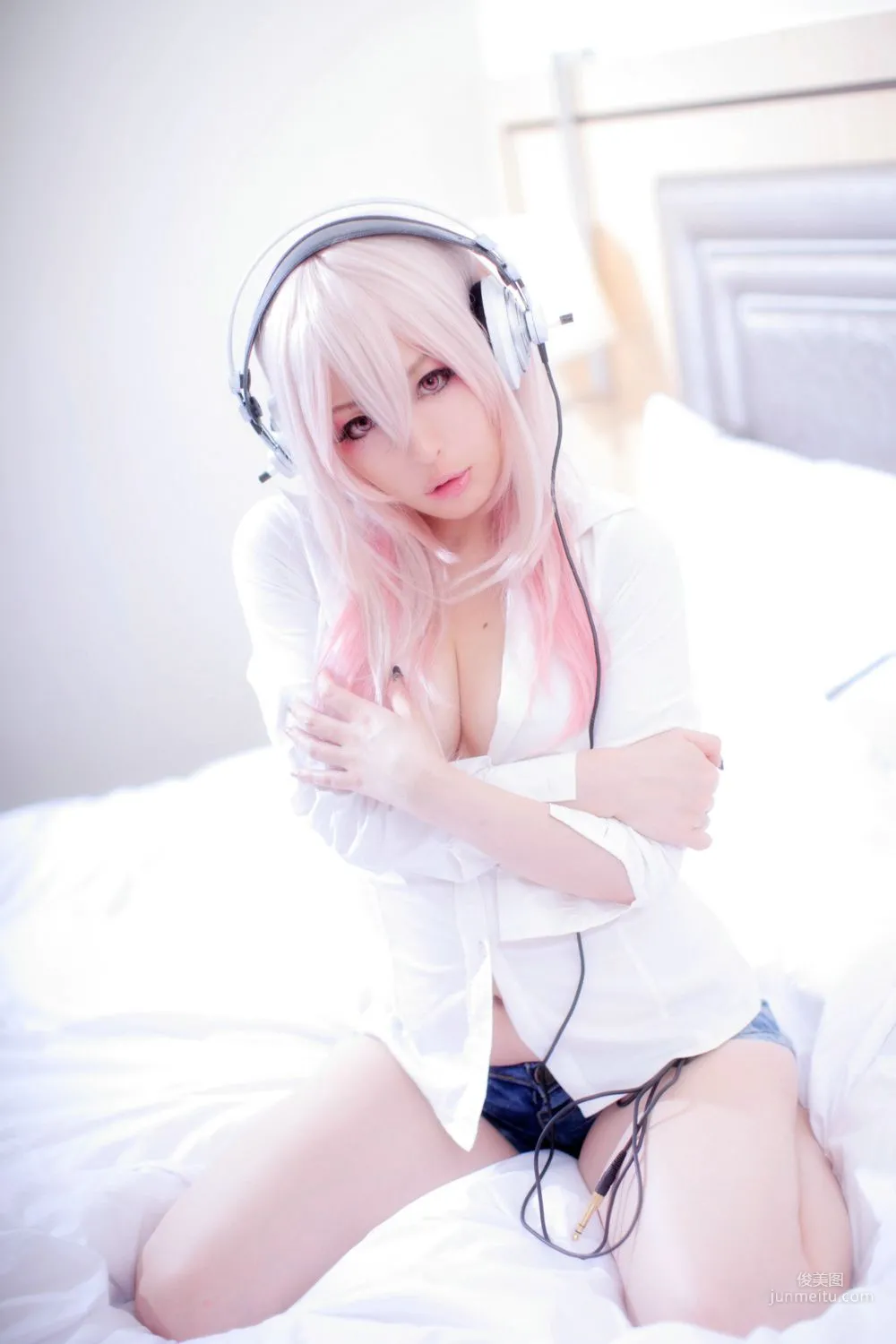 Usagi 《Sonicomi 》Super Sonico [Rabbit hutch] 寫真集 55