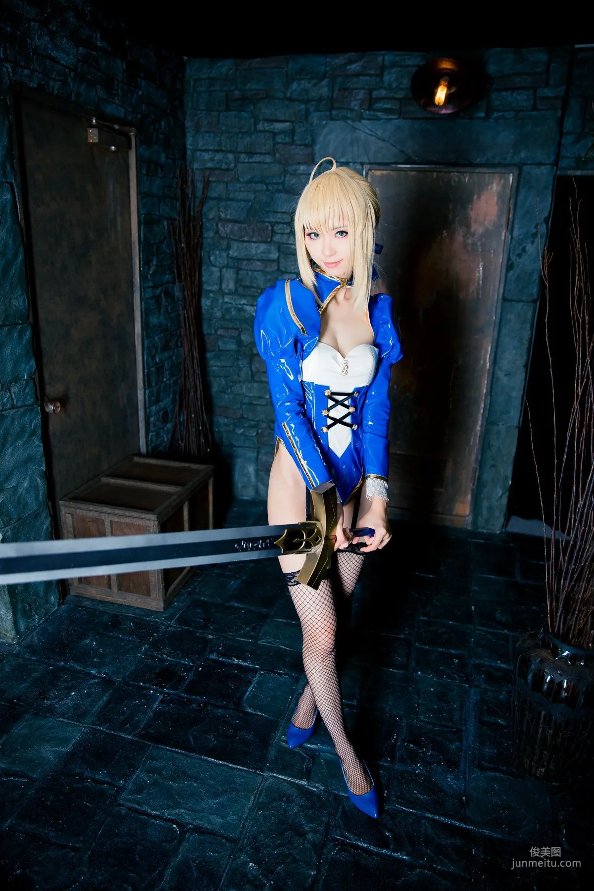Mike(ミケ) 《Fate stay night》Saber [Mikehouse] 寫真集 40