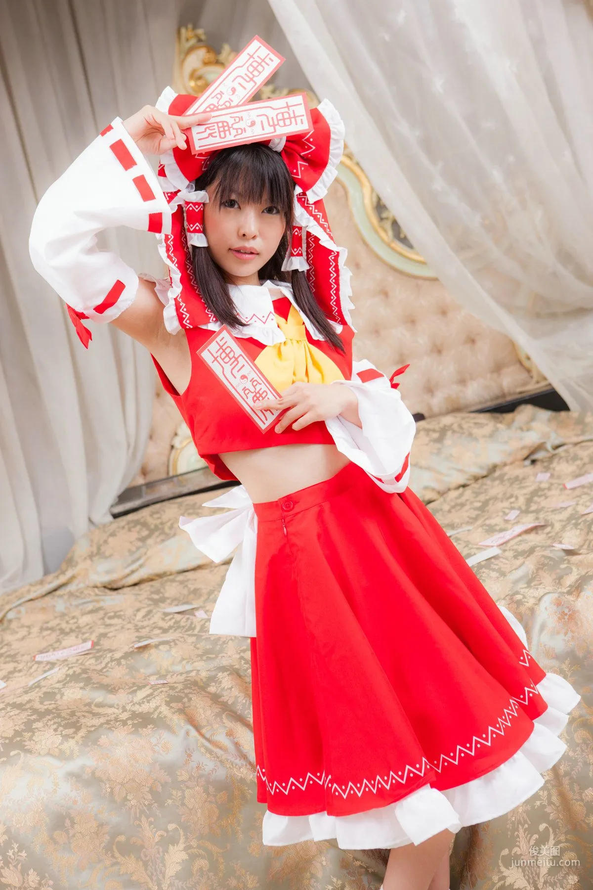 南雲つばさ 《Touhou Project》Hakurei Reimu [@factory] 写真集9
