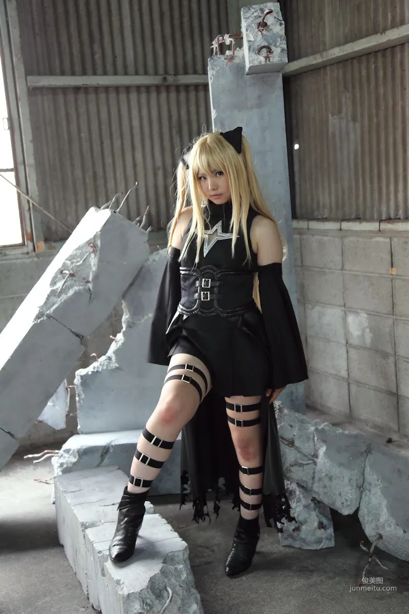 Enako(えなこ) 《To Love-Ru》Konjiki no Yami(金色の闇) 寫真集 67