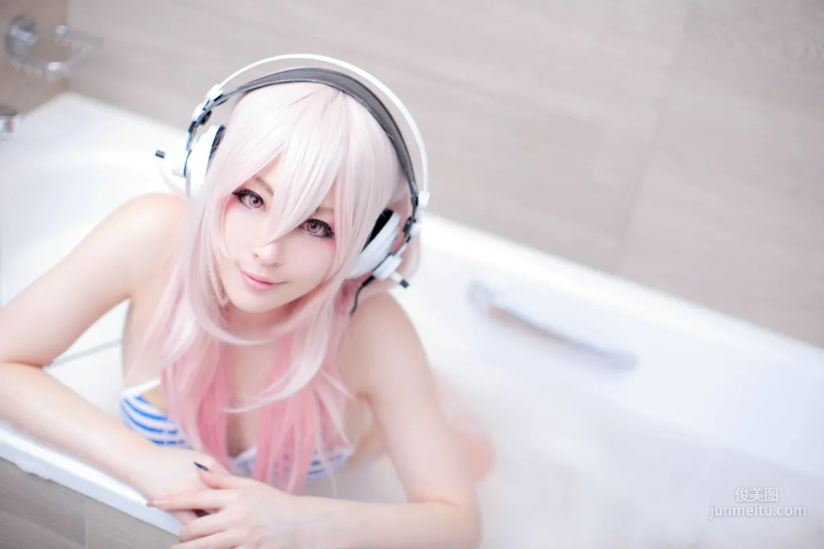 Usagi 《Sonicomi 》Super Sonico [Rabbit hutch] 寫真集 22