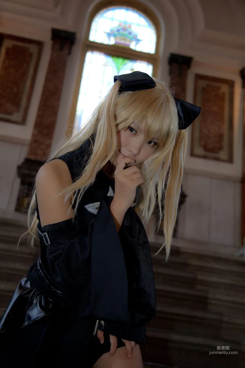 Enako(えなこ) 《To Love-Ru》Konjiki no Yami(金色の闇) 寫真集 93
