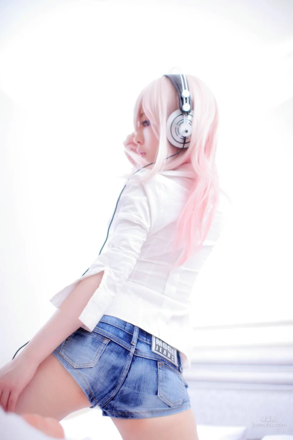 Usagi 《Sonicomi 》Super Sonico [Rabbit hutch] 寫真集 90
