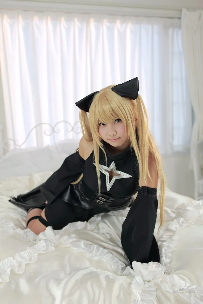 Enako(えなこ) 《To Love-Ru》Konjiki no Yami(金色の闇) 寫真集 17