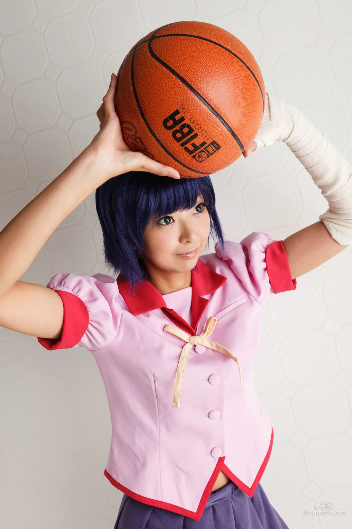 Necoco(ねここ) 《バケモノガタリ》Senjougahara Hitagi & Kanbaru Suruga 寫真集 55