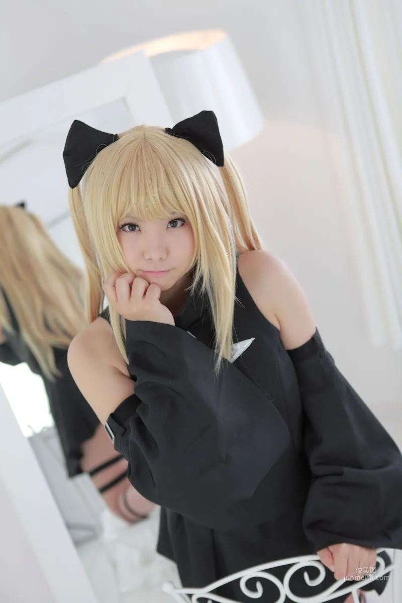 Enako(えなこ) 《To Love-Ru》Konjiki no Yami(金色の闇) 寫真集 3