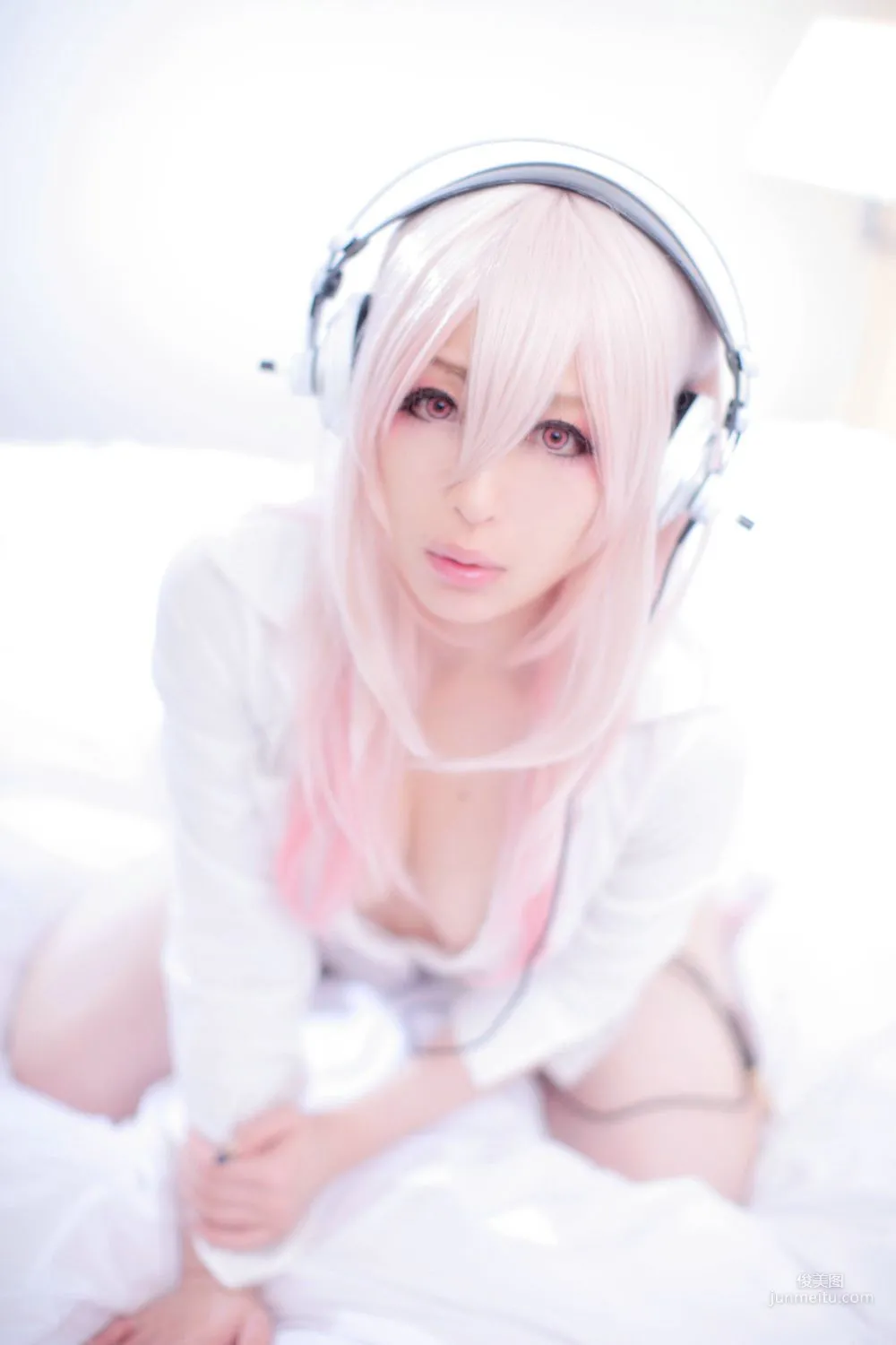 Usagi 《Sonicomi 》Super Sonico [Rabbit hutch] 寫真集 60