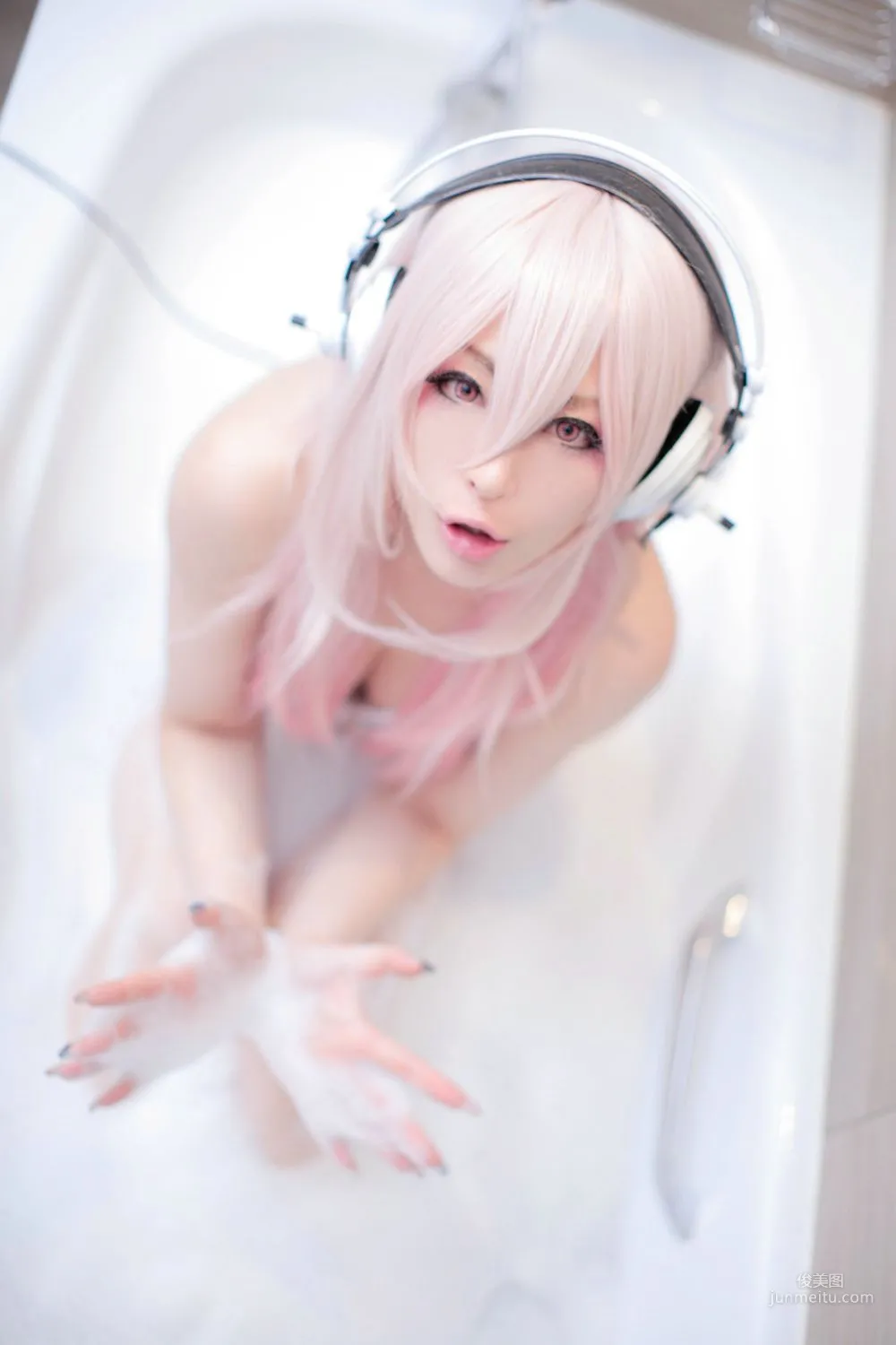 Usagi 《Sonicomi 》Super Sonico [Rabbit hutch] 写真集9