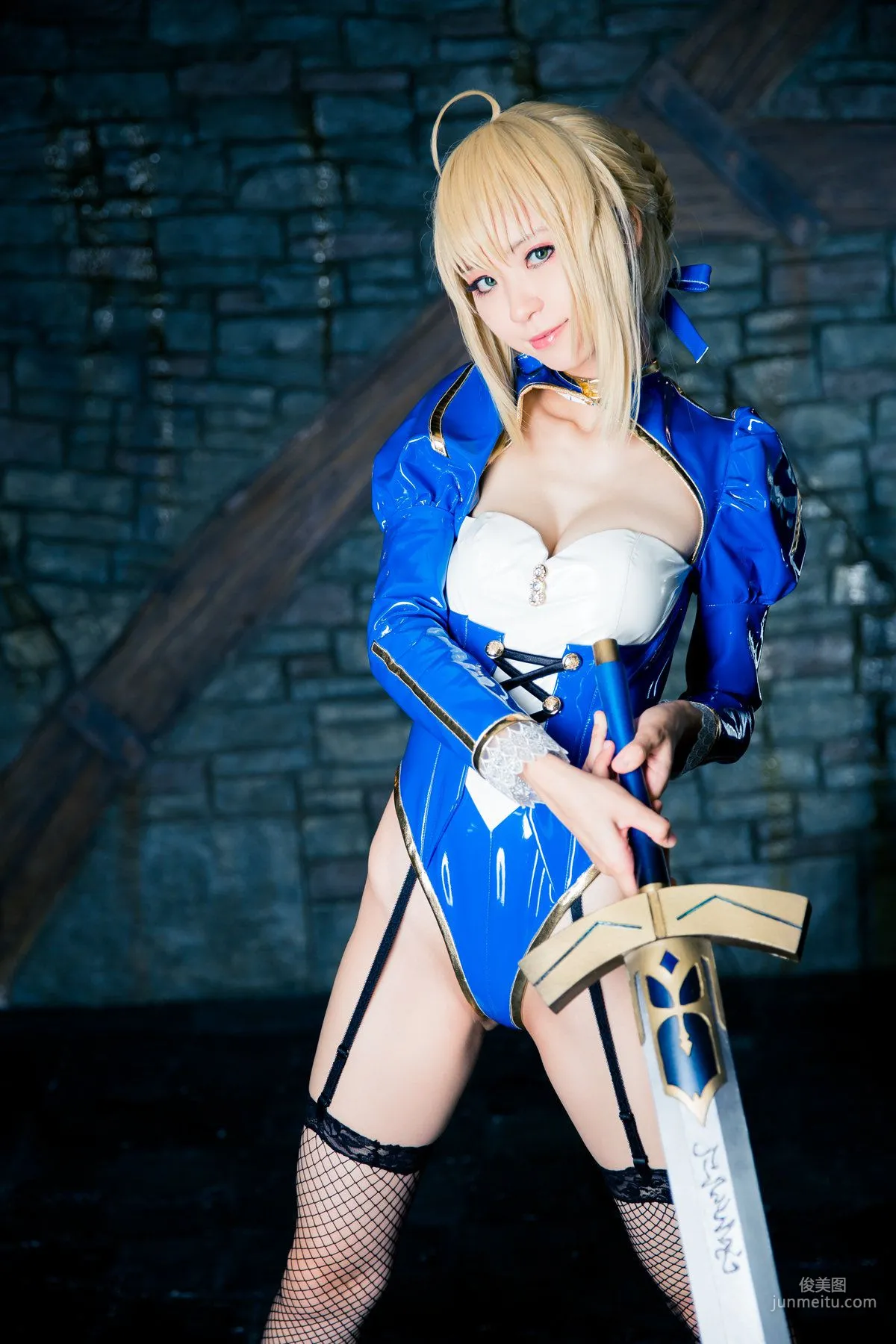 Mike(ミケ) 《Fate stay night》Saber [Mikehouse] 寫真集 20