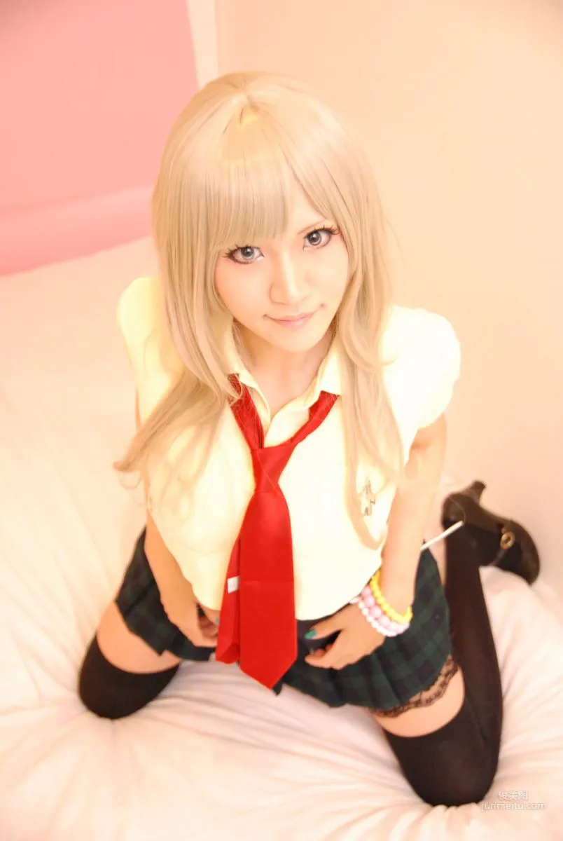 太宰ガロ 《Macros》Sheryl Nome [From a rose.] 写真集1
