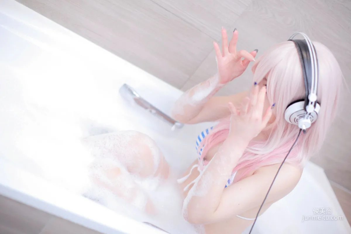 Usagi 《Sonicomi 》Super Sonico [Rabbit hutch] 写真集4