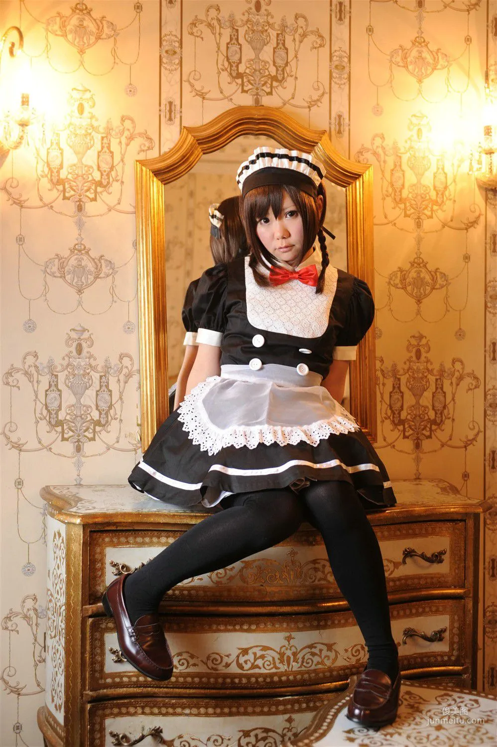 兎丘なこ 《ご奉仕玩具Maid(メイド)姉妹》 [Black★pumpkin] 寫真集 62