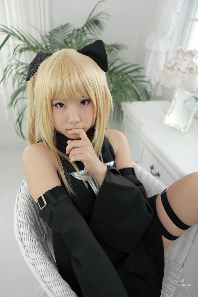 Enako(えなこ) 《To Love-Ru》Konjiki no Yami(金色の闇) 寫真集 48