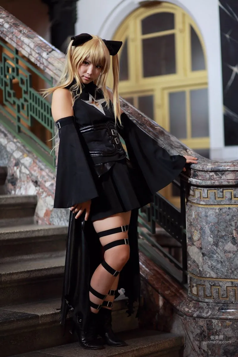Enako(えなこ) 《To Love-Ru》Konjiki no Yami(金色の闇) 寫真集 94