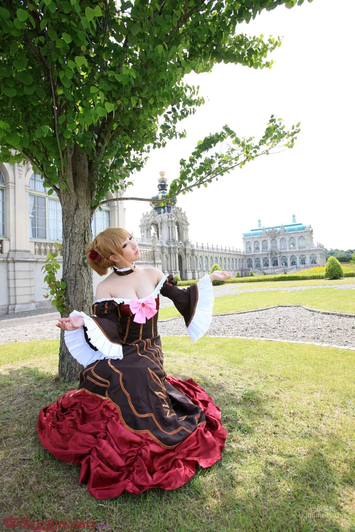 [日本COSPLAY] 魔女 《海貓鳴泣之時》 Beatrice 2Sets 寫真集 2