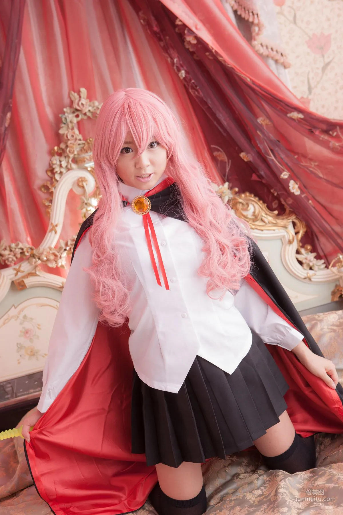 早乙女らぶ《ゼロの使い魔》Louise Francoise Le Blanc de La Valliere [@factory] 寫真集 8