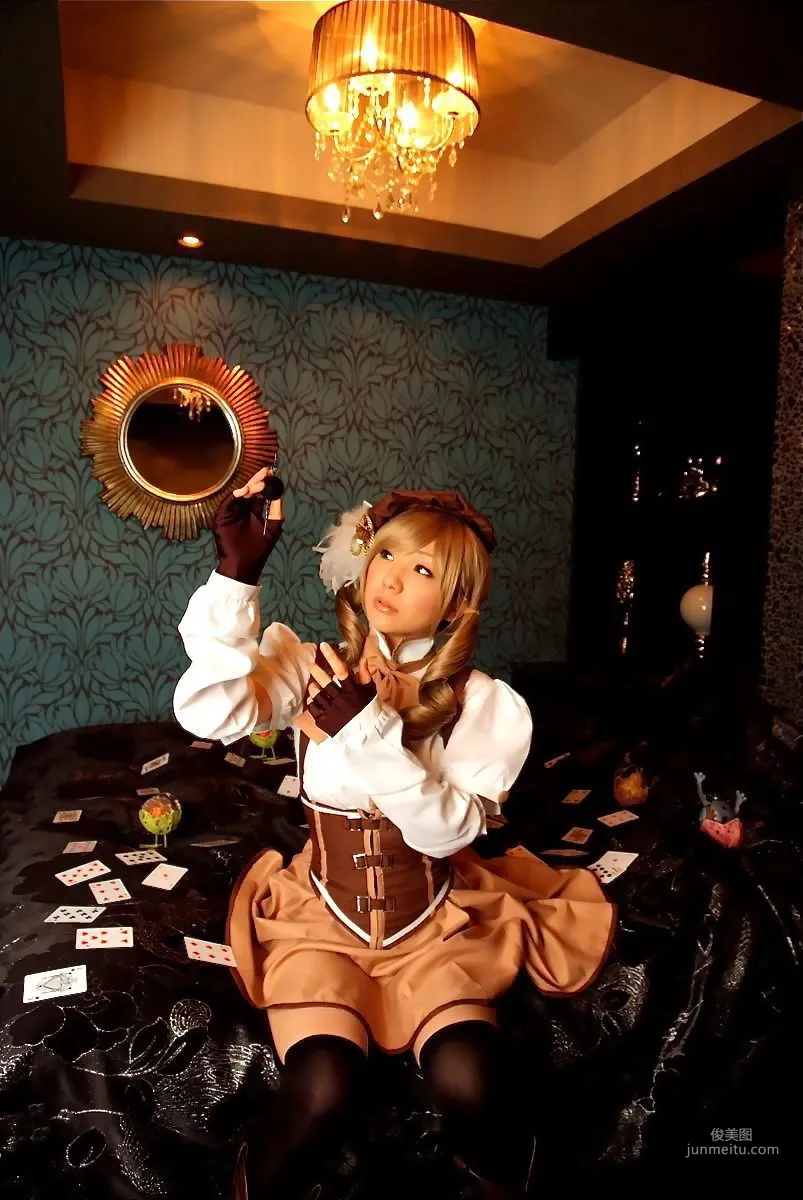 華群みさき《魔法少女まどか☆マギカ》Tomoe Mami(巴マミ) [HONEY BUNNY] 寫真集 21