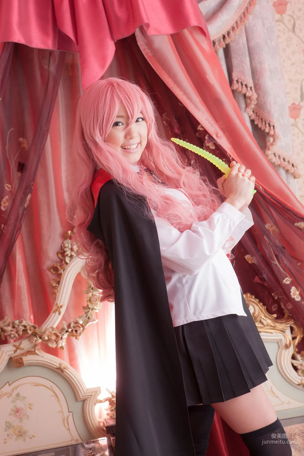 早乙女らぶ《ゼロの使い魔》Louise Francoise Le Blanc de La Valliere [@factory] 寫真集 28