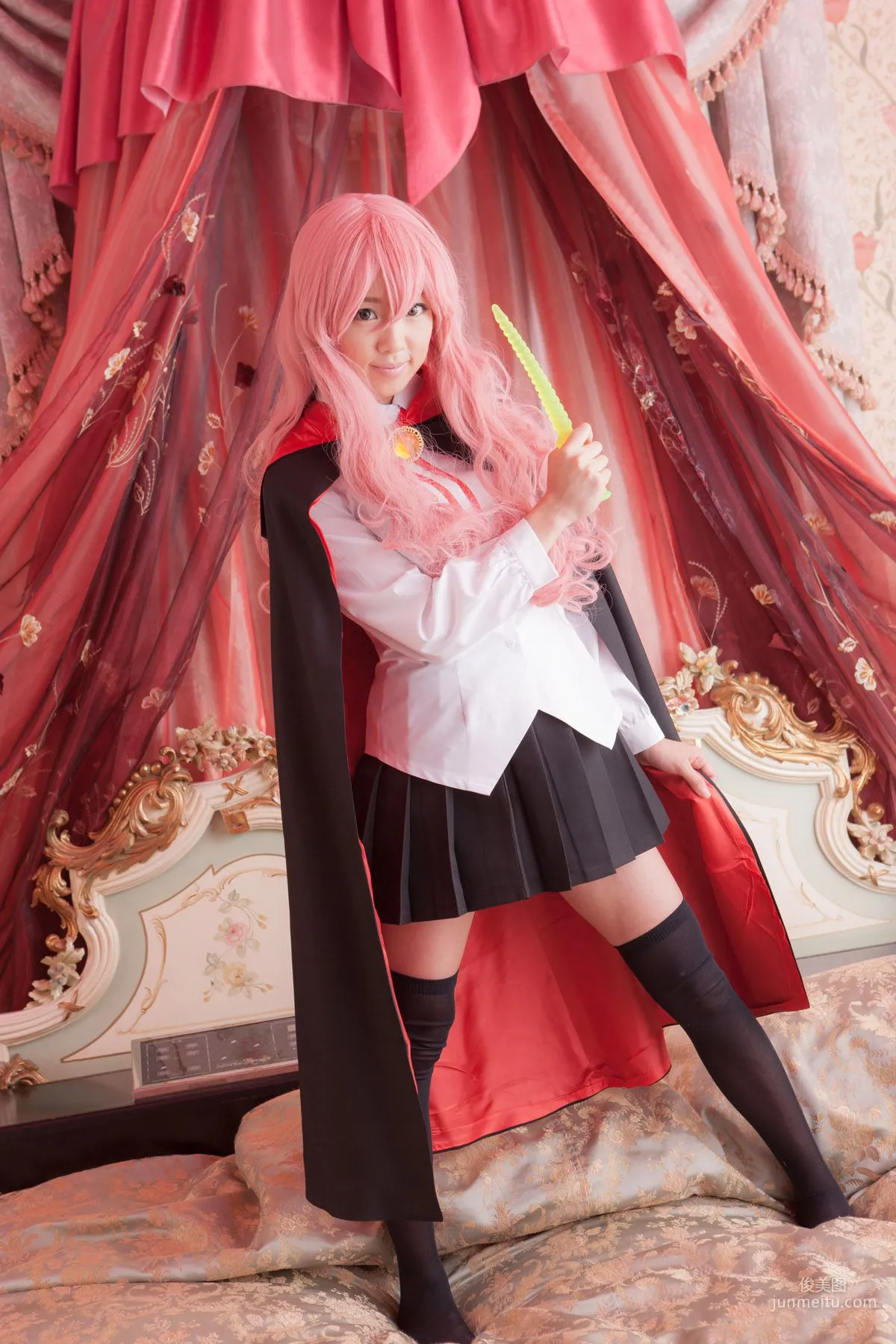 早乙女らぶ《ゼロの使い魔》Louise Francoise Le Blanc de La Valliere [@factory] 寫真集 14