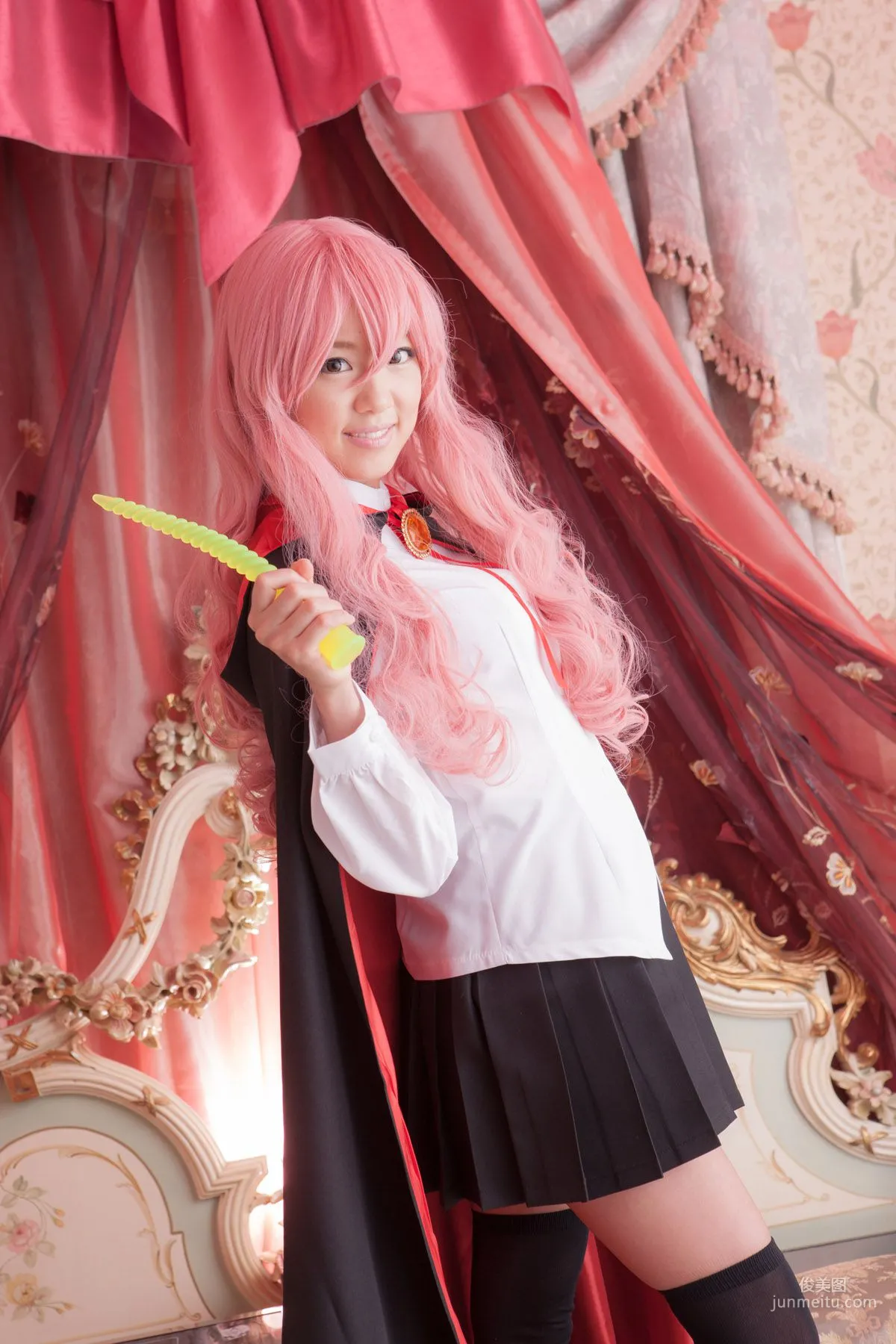 早乙女らぶ《ゼロの使い魔》Louise Francoise Le Blanc de La Valliere [@factory] 寫真集 27