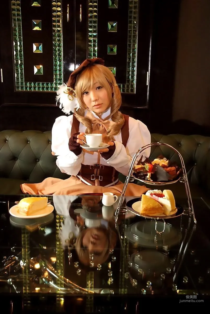 華群みさき《魔法少女まどか☆マギカ》Tomoe Mami(巴マミ) [HONEY BUNNY] 寫真集 32
