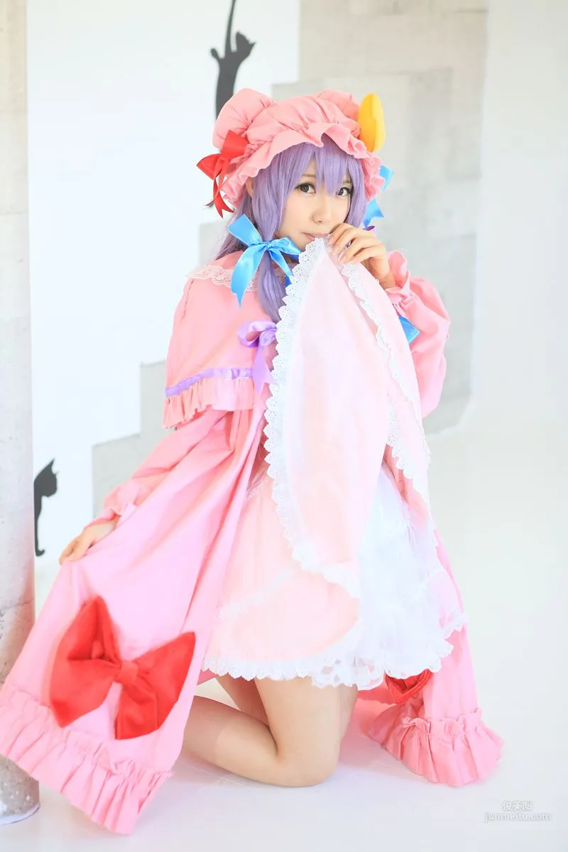 早乙女らぶ (目々泽めぐ) 《東方Project》パチュリー·ノーレッジ  写真集13