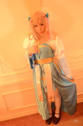 岡田ゆい 《ラグナロクオンライン·Ragnarok Online》 寫真集