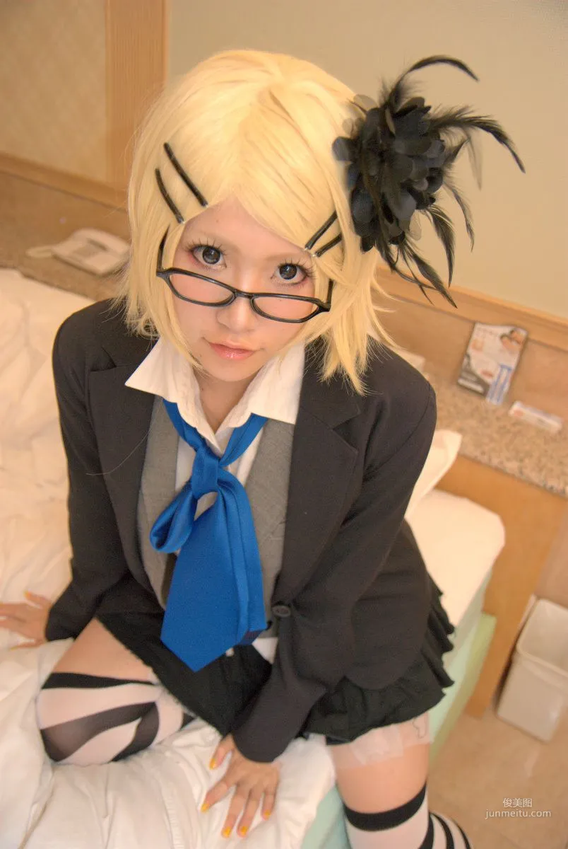太宰ガロ 《VOCALOID》鏡音リン [From a rose.] 写真集1