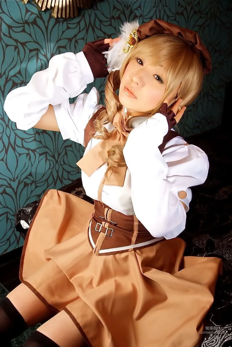 華群みさき《魔法少女まどか☆マギカ》Tomoe Mami(巴マミ) [HONEY BUNNY] 寫真集 13