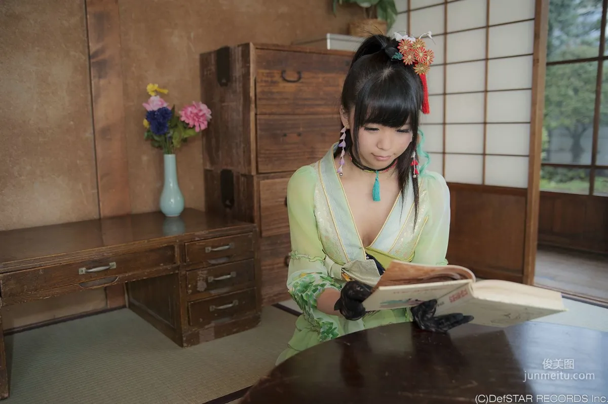 Panache: Cosplay Collection photo 11