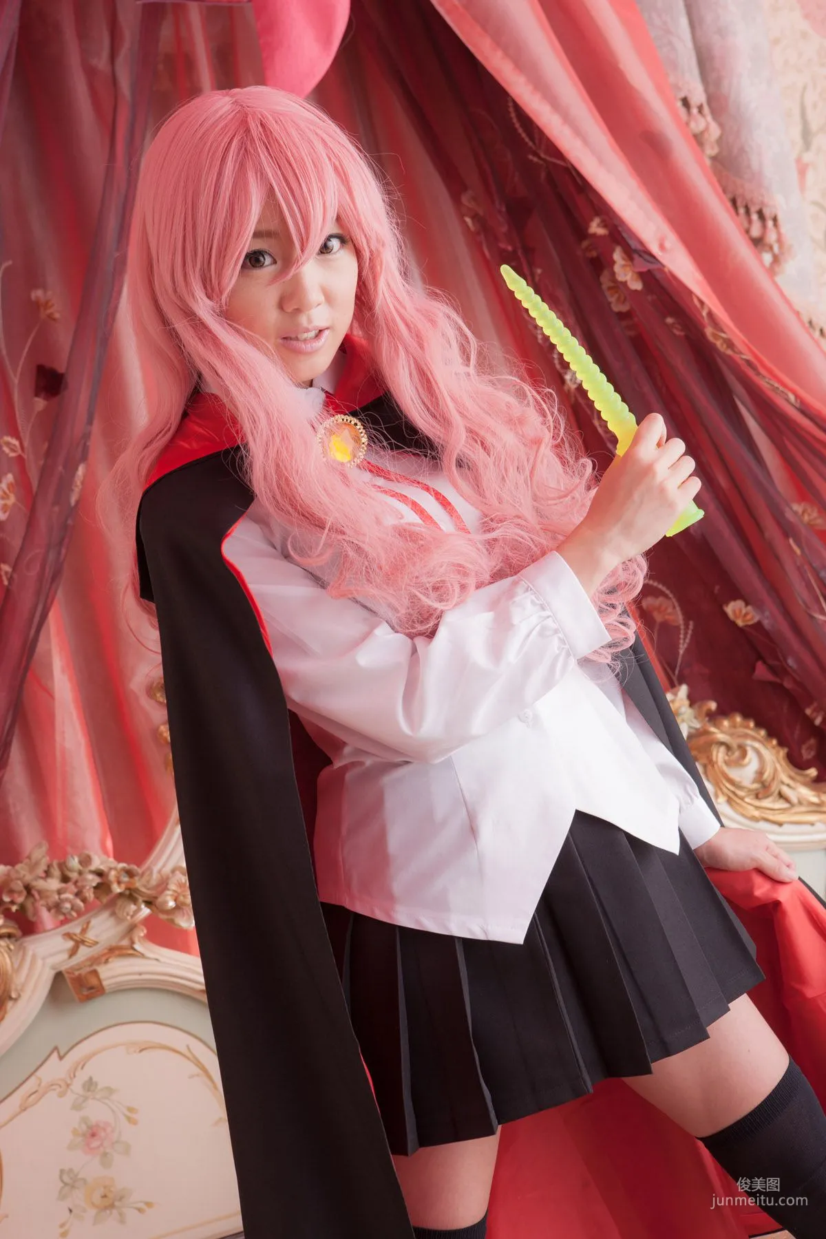 早乙女らぶ《ゼロの使い魔》Louise Francoise Le Blanc de La Valliere [@factory] 寫真集 17