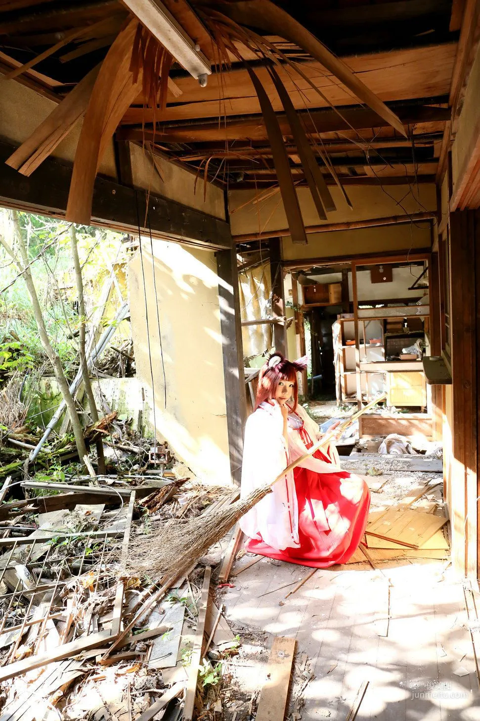 Higurashi Rin [Fox Club 2nd Generation Miko [Higurashi Kikaku] Photo Set photo 44