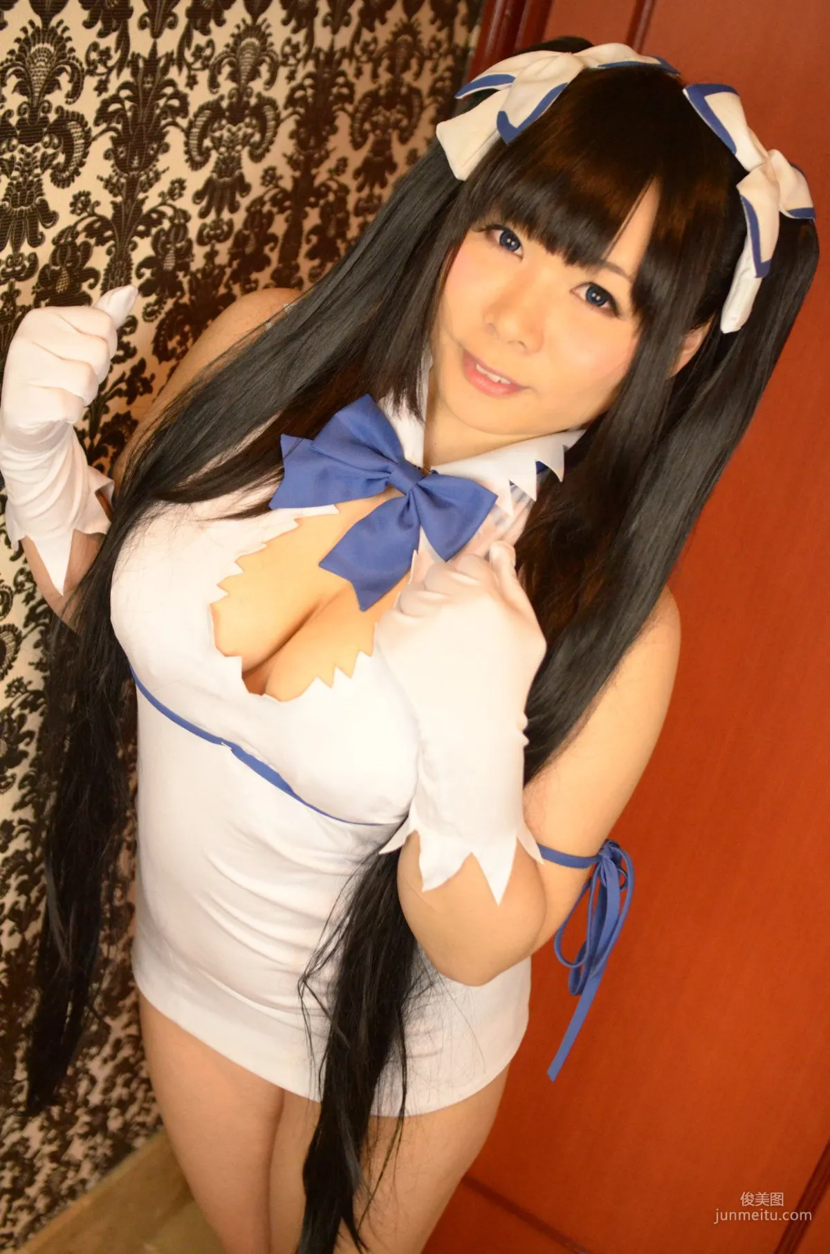 Yui Okada, Is It Wrong to Try to Pick Up Girls in a Dungeon, Hestia, [Cosplay Collection] Photo Set photo 2