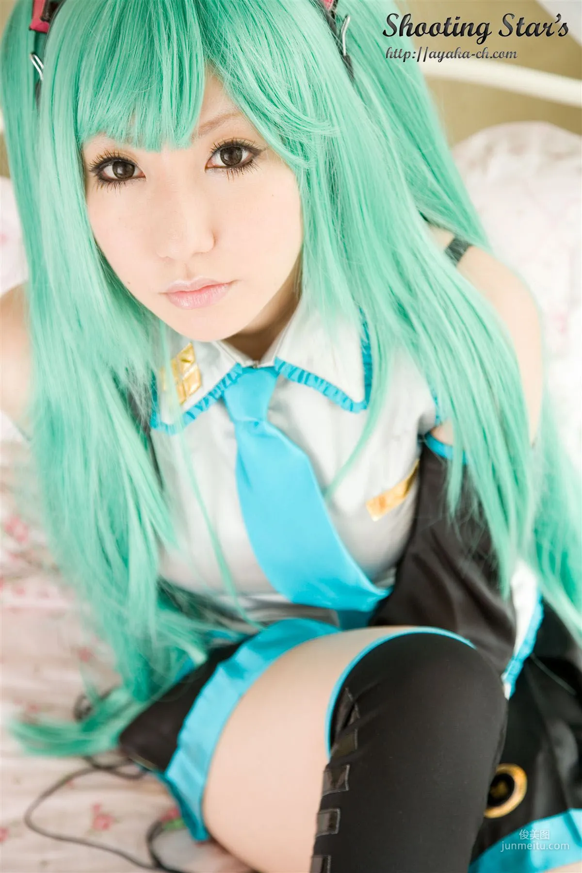 サク (绫香 Saku Ayaka) 《VOCALOID》Hatsune Miku [Shooting Star's] 寫真集 23