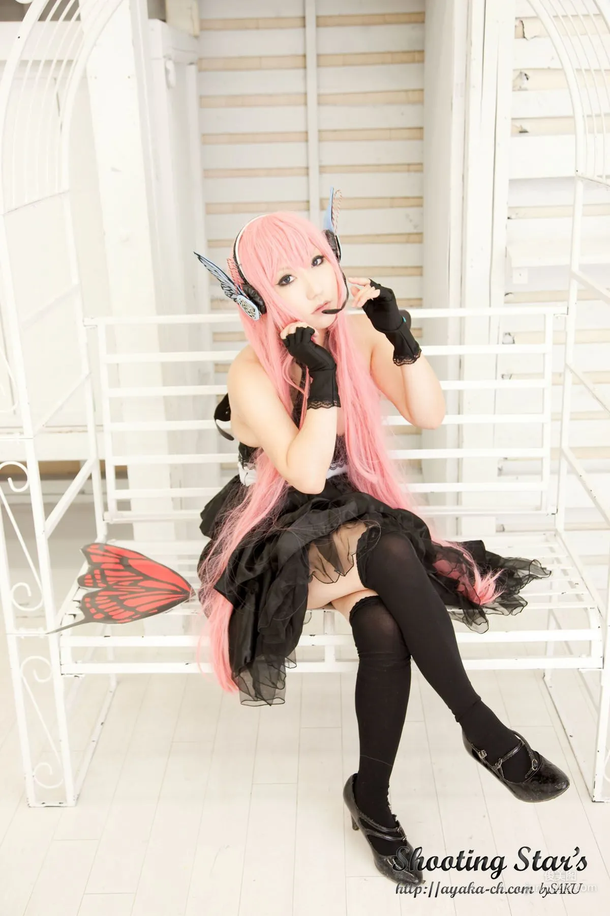 绫香 (Sakuサク) 《VOCALOID》 Megurine Luka [Shooting Star's] 寫真集 64