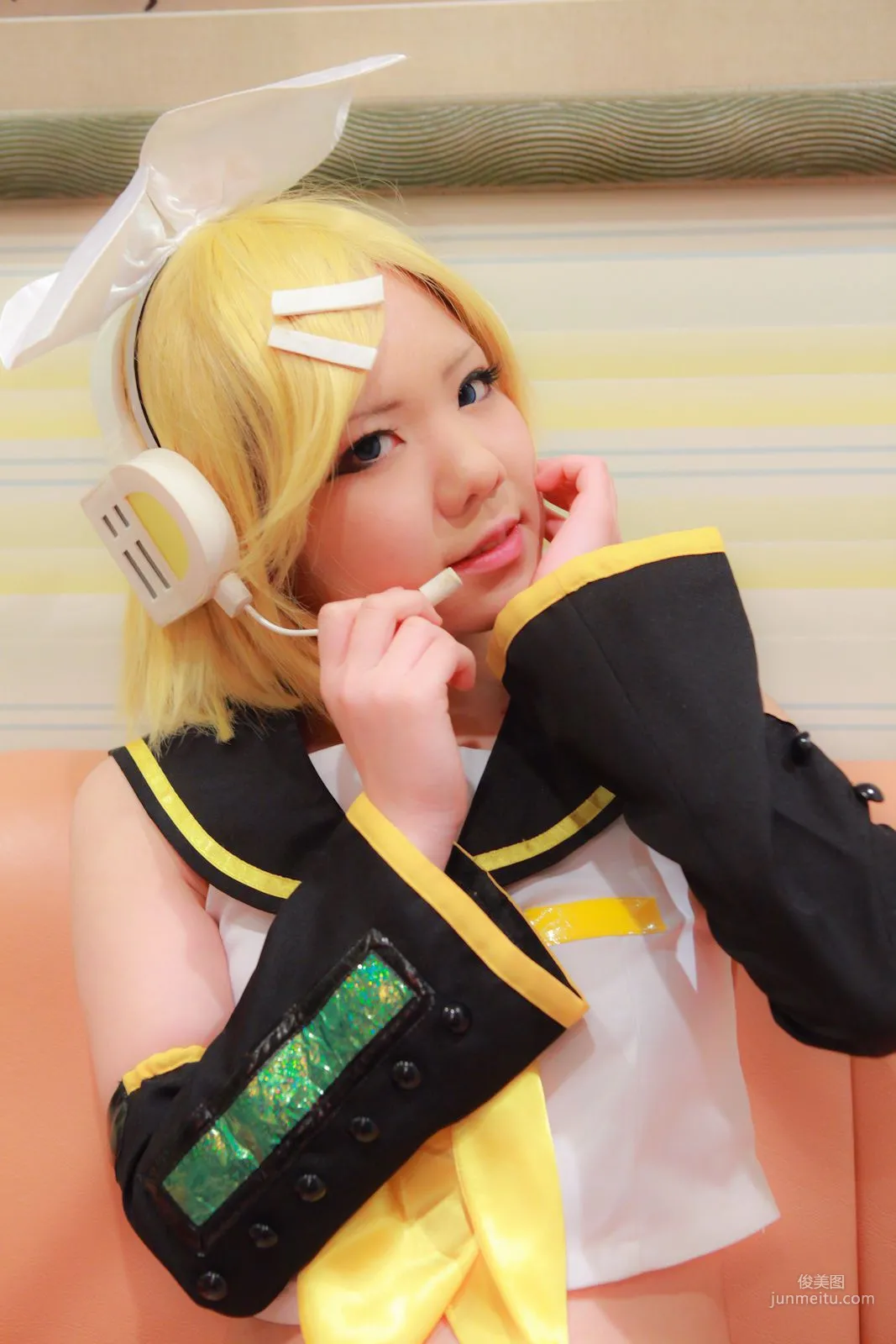 Mana Tanaka, VOCALOID Kagamine Rin [Cosplay Collection] Photo Set photo 60