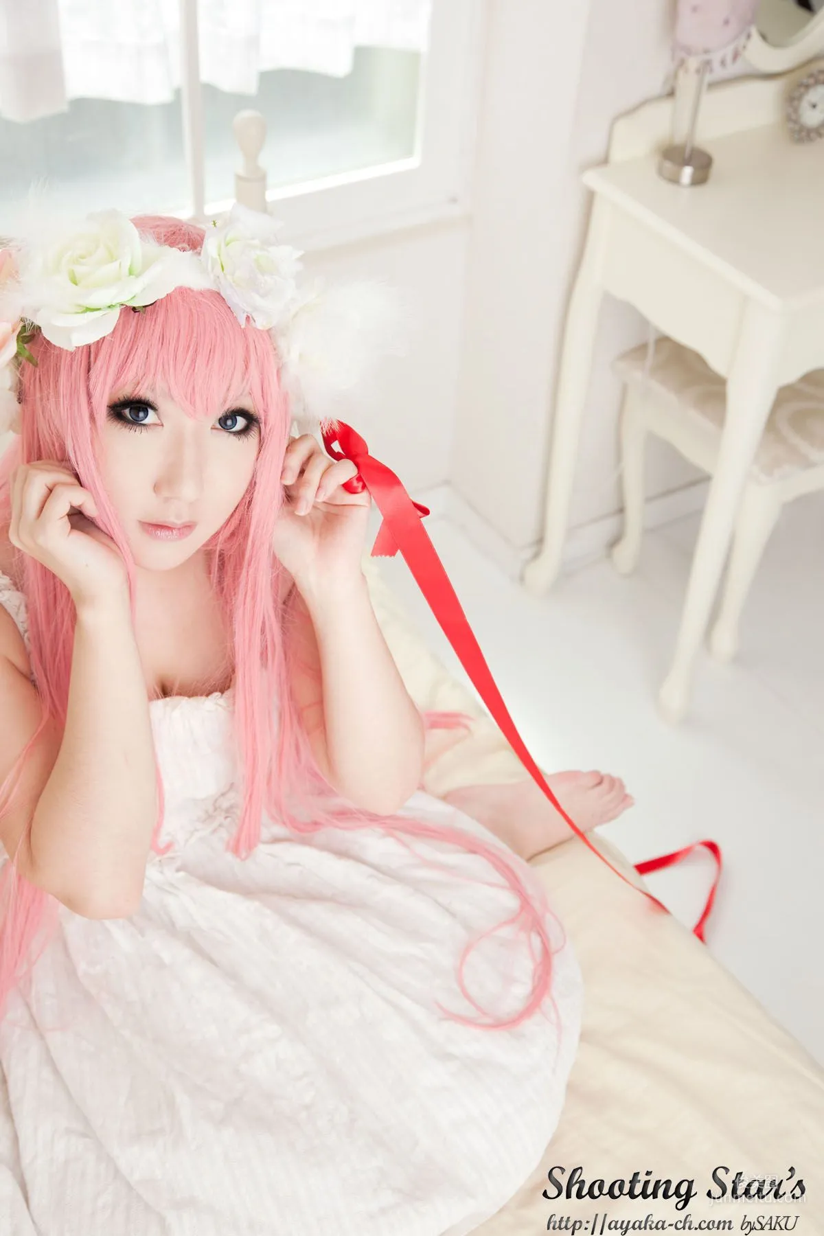 绫香 (Sakuサク) 《VOCALOID》 Megurine Luka [Shooting Star's] 寫真集 86