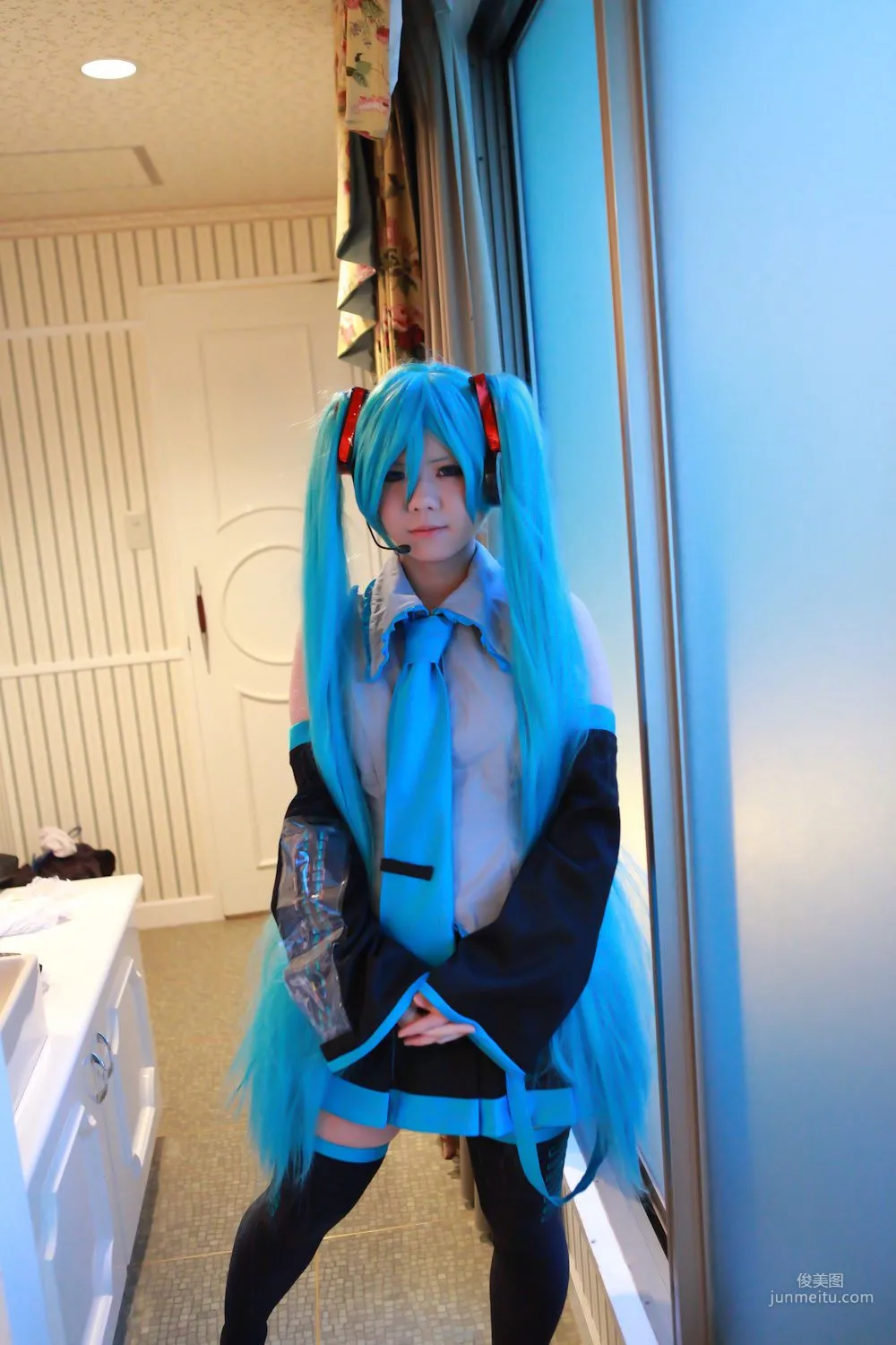 田中まな《VOCALOID》Hatsune Miku [Cosplay Channel] 寫真集 4