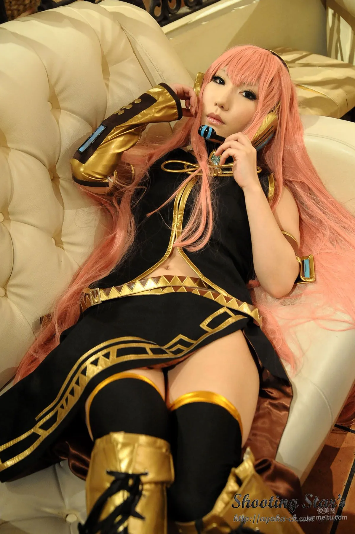 绫香 (Sakuサク) 《VOCALOID》 Megurine Luka [Shooting Star's] 寫真集 9