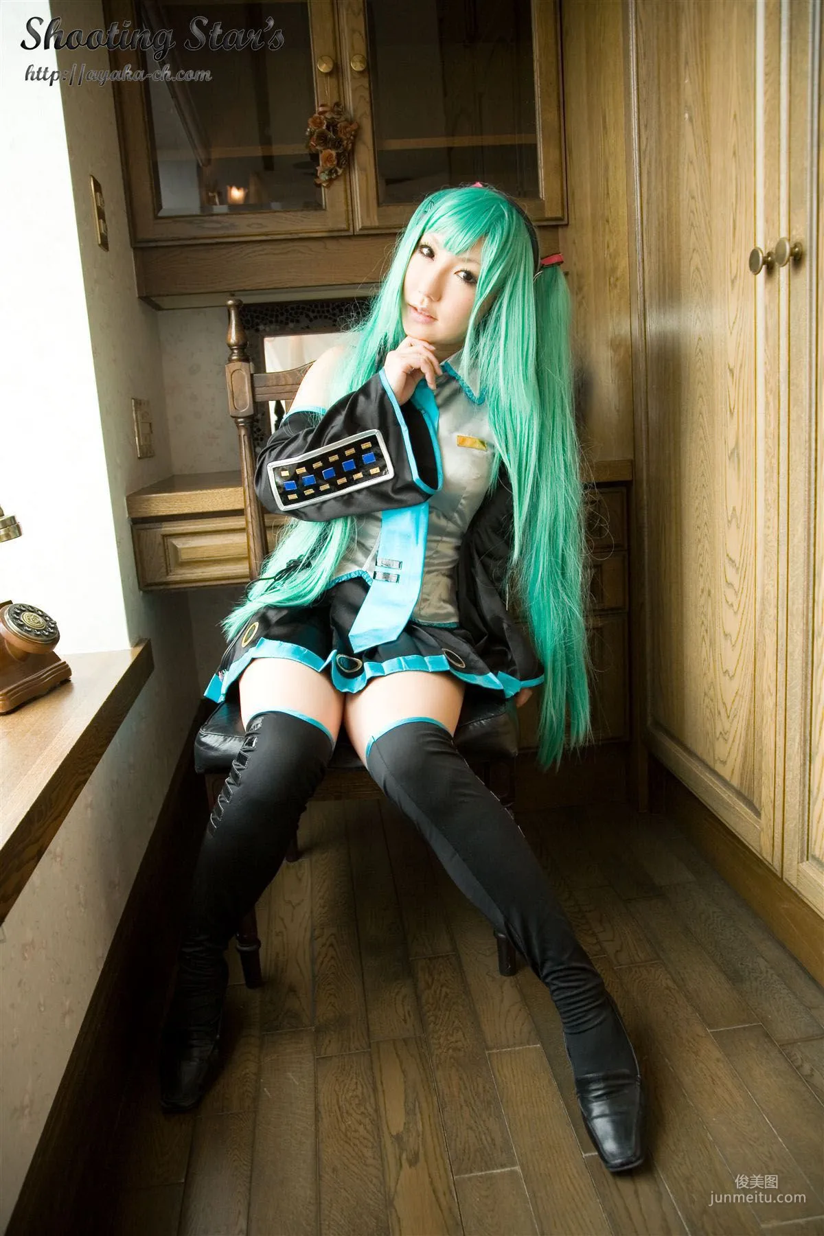 サク (绫香 Saku Ayaka) 《VOCALOID》Hatsune Miku [Shooting Star's] 寫真集 37