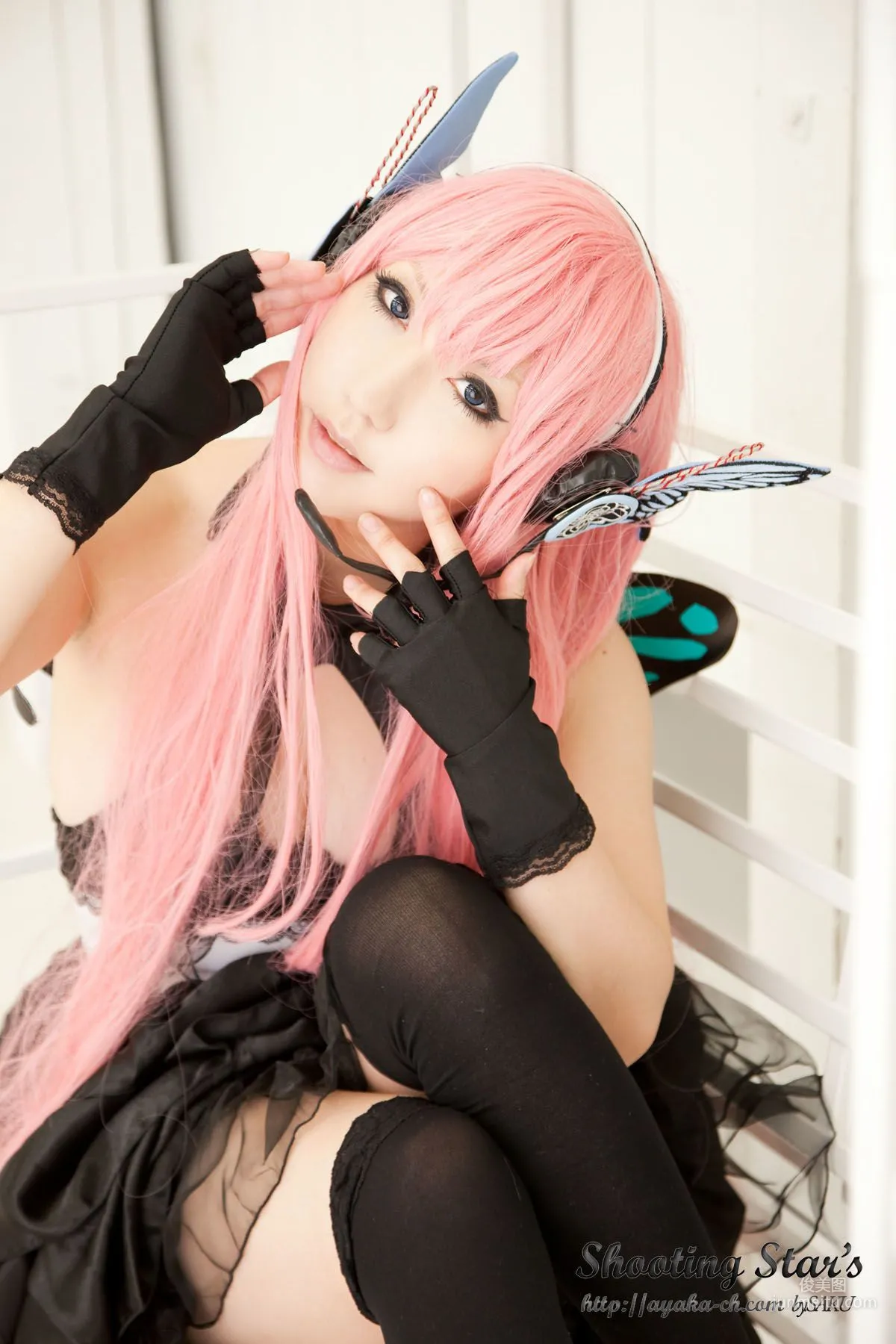 绫香 (Sakuサク) 《VOCALOID》 Megurine Luka [Shooting Star's] 寫真集 80