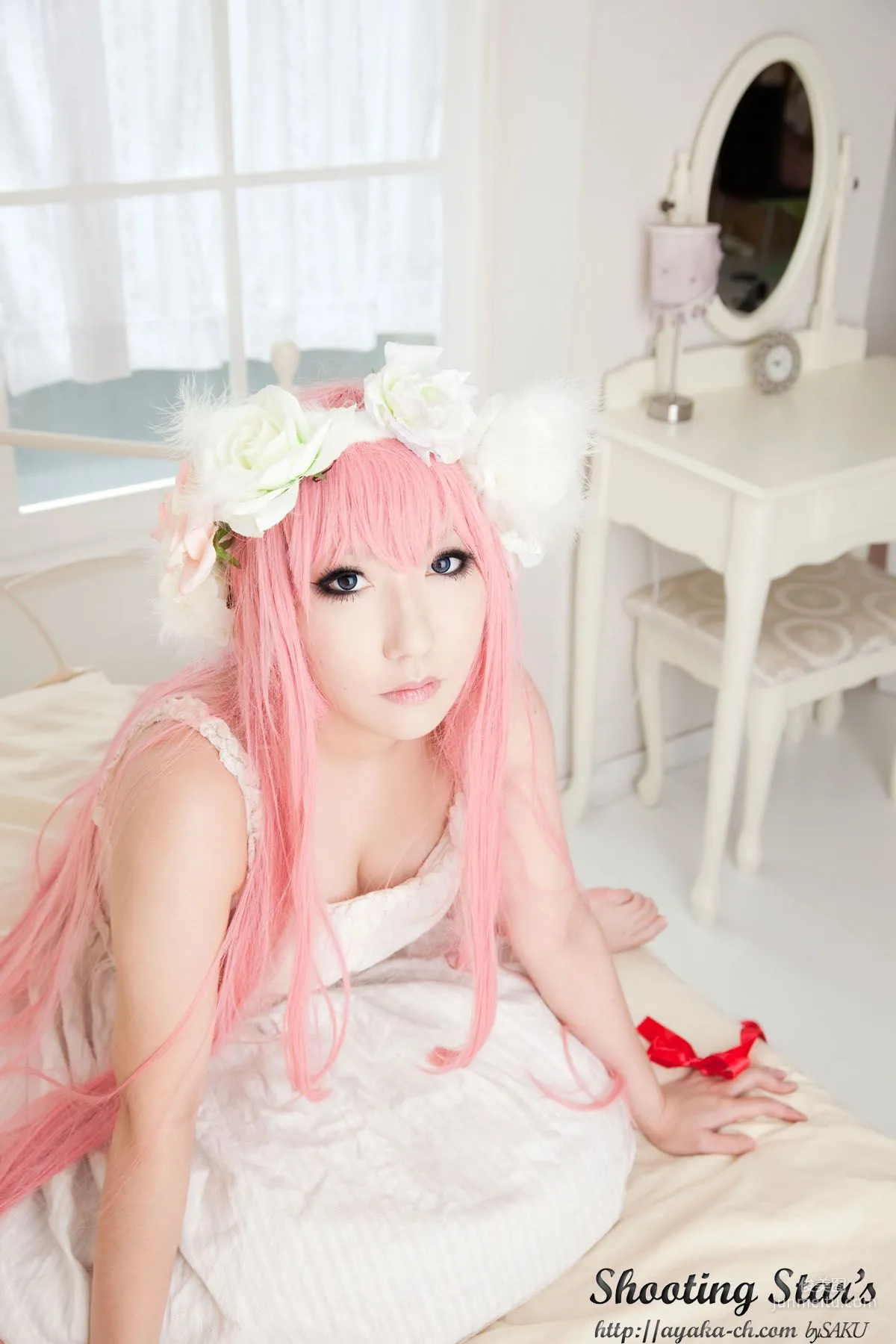 绫香 (Sakuサク) 《VOCALOID》 Megurine Luka [Shooting Star's] 寫真集 85