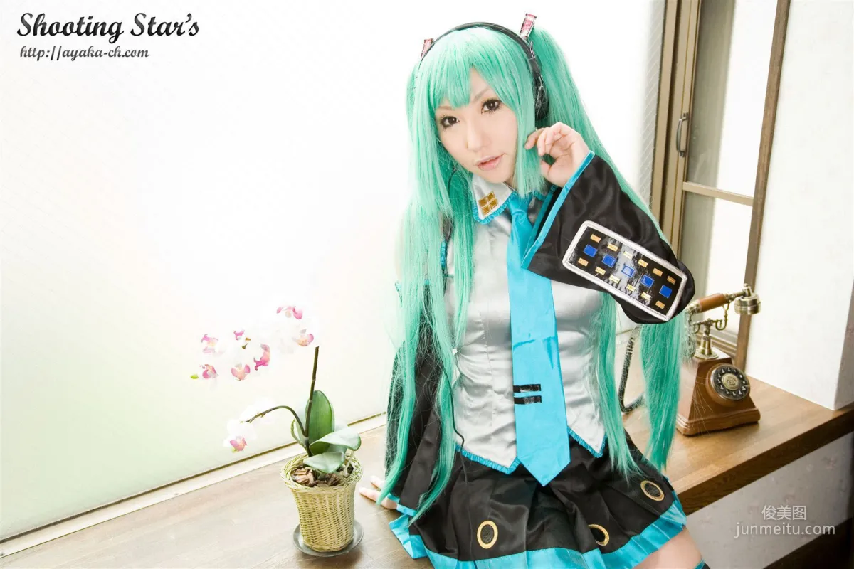 サク (绫香 Saku Ayaka) 《VOCALOID》Hatsune Miku [Shooting Star's] 寫真集 32