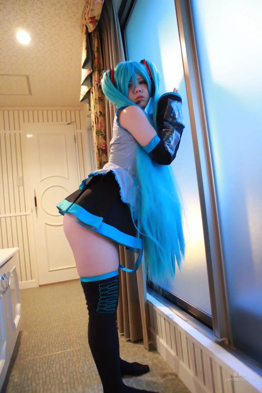 田中まな《VOCALOID》Hatsune Miku [Cosplay Channel] 寫真集 8