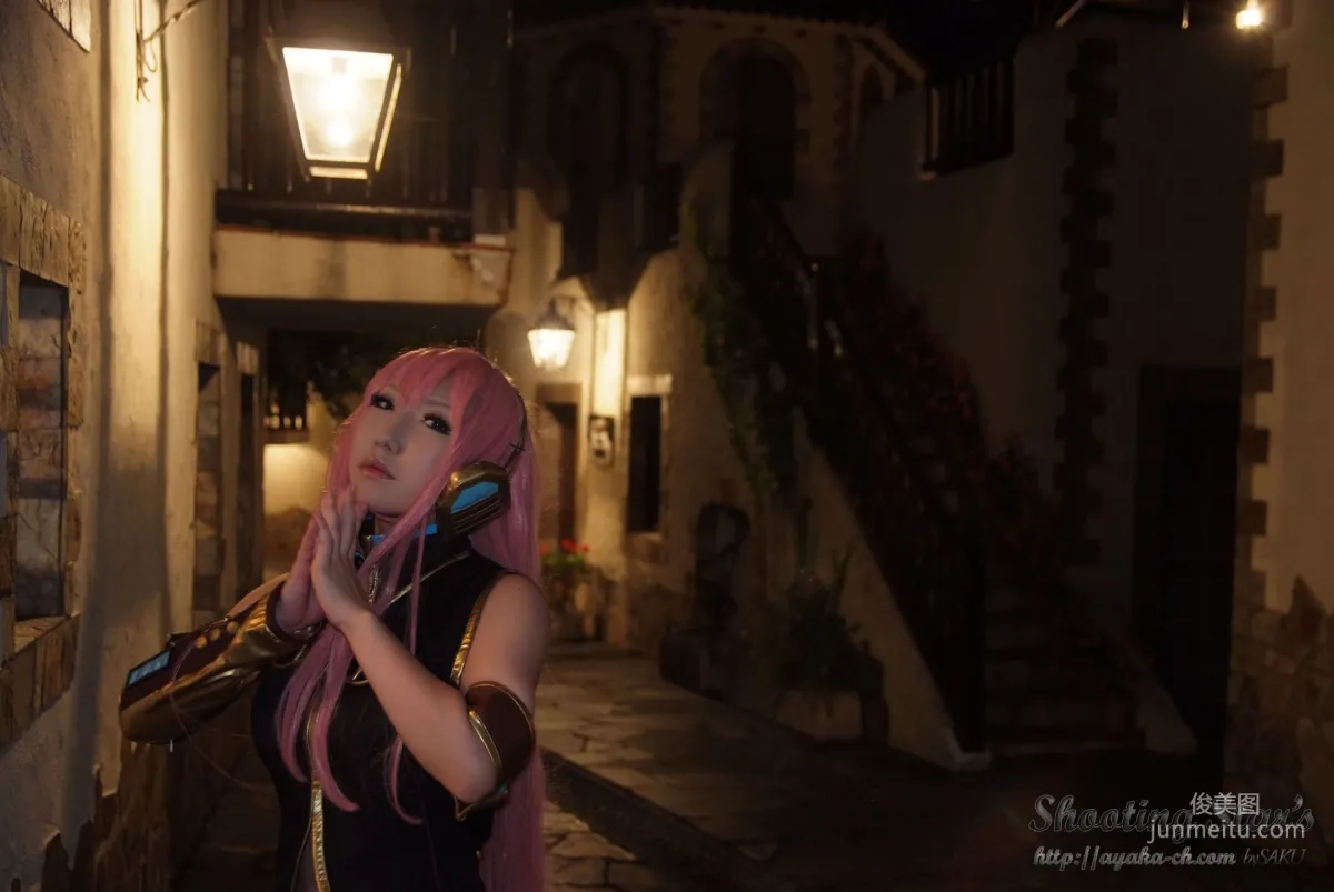 绫香 (Sakuサク) 《VOCALOID》 Megurine Luka [Shooting Star's] 寫真集 117