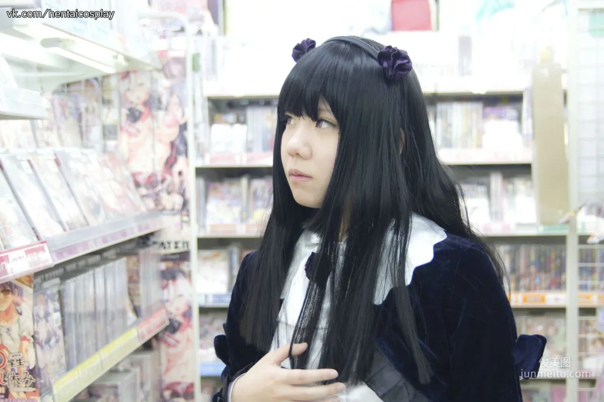 Mana Tanaka: Cosplay Collection photo 19