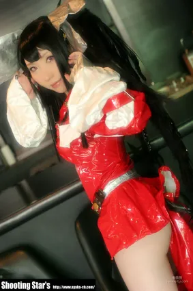绫香 (Sakuサク) 《Garou Densetsu(Shiranui Mai)》 [Shooting Star's] 寫真集