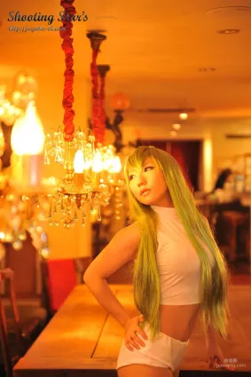 绫香 (Saku サク) 《Code Geass(コードギアス)》C.C 寫真集