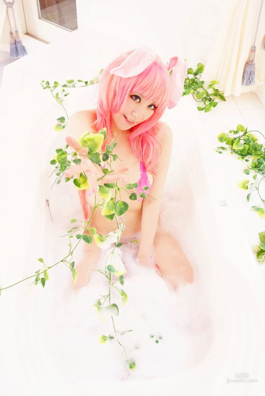 Ringo Mitsuki, The Ever-Changing Assassin Melona Photo Set photo 46